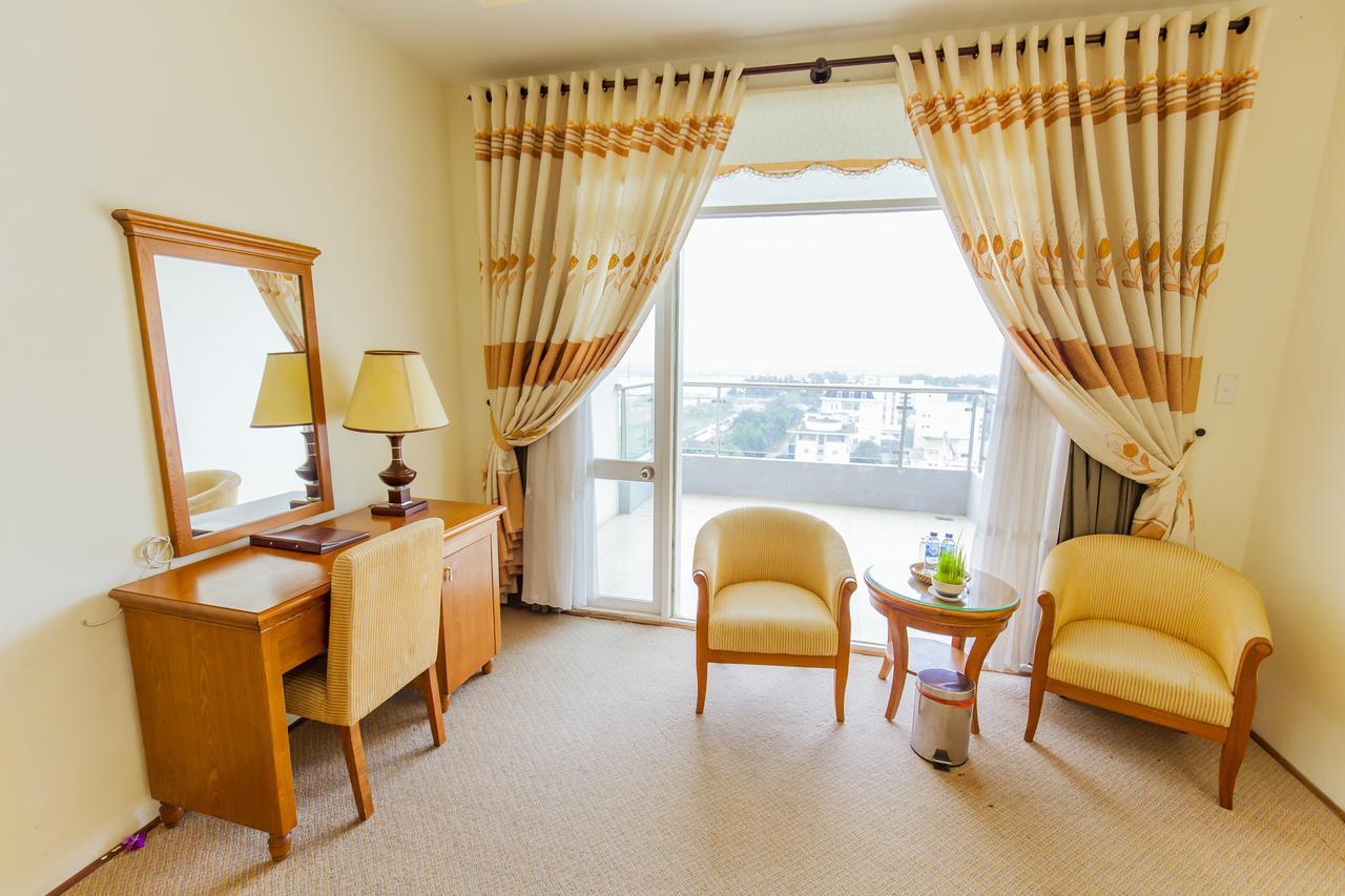 Thien An Riverside Hotel Куангнгай Экстерьер фото